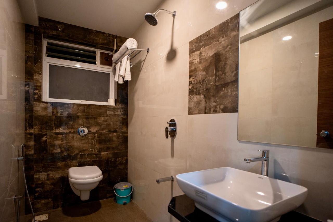 Hotel Oberon Szolápur Kültér fotó